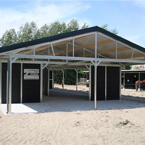 Stal mit offen Seite & einlaufstal